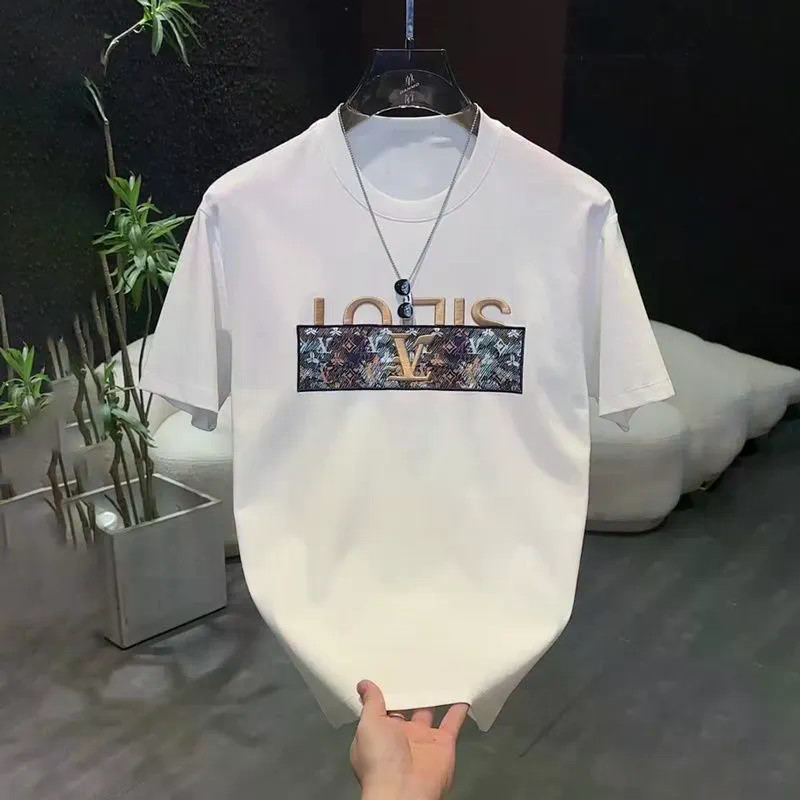 เสื้อยืดผู้ชายสไตล์ใหม่สำหรับฤดูร้อน แขนสั้น ทำจากผ้าฝ้าย ใส่สบาย เหมาะสำหรับการแต่งกายบนท้องถนน