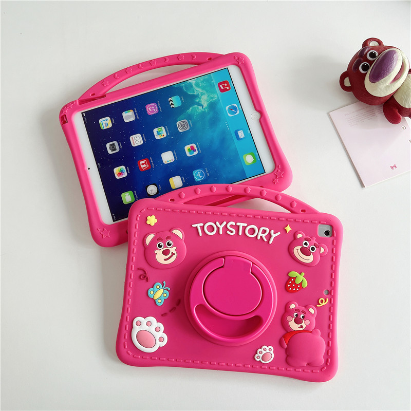 case ipad air5 เคส ipad หมีสตรอเบอร์รี่น่ารัก ipad10 เคสป้องกันแท็บเล็ต air pro ขายึดหมุนได้แบบพกพา 