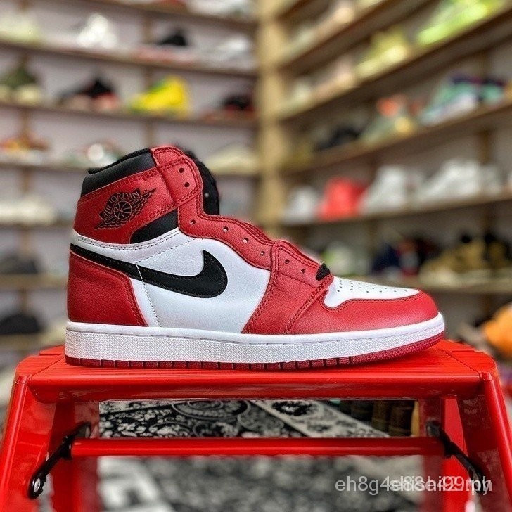 Y1VZ TO Air Jordan 1 Retro Chicago (2015) 555088 101 (คุณภาพ ต้นฉบับ) รองเท้าผ้าใบสําหรับผู้ชายและผู
