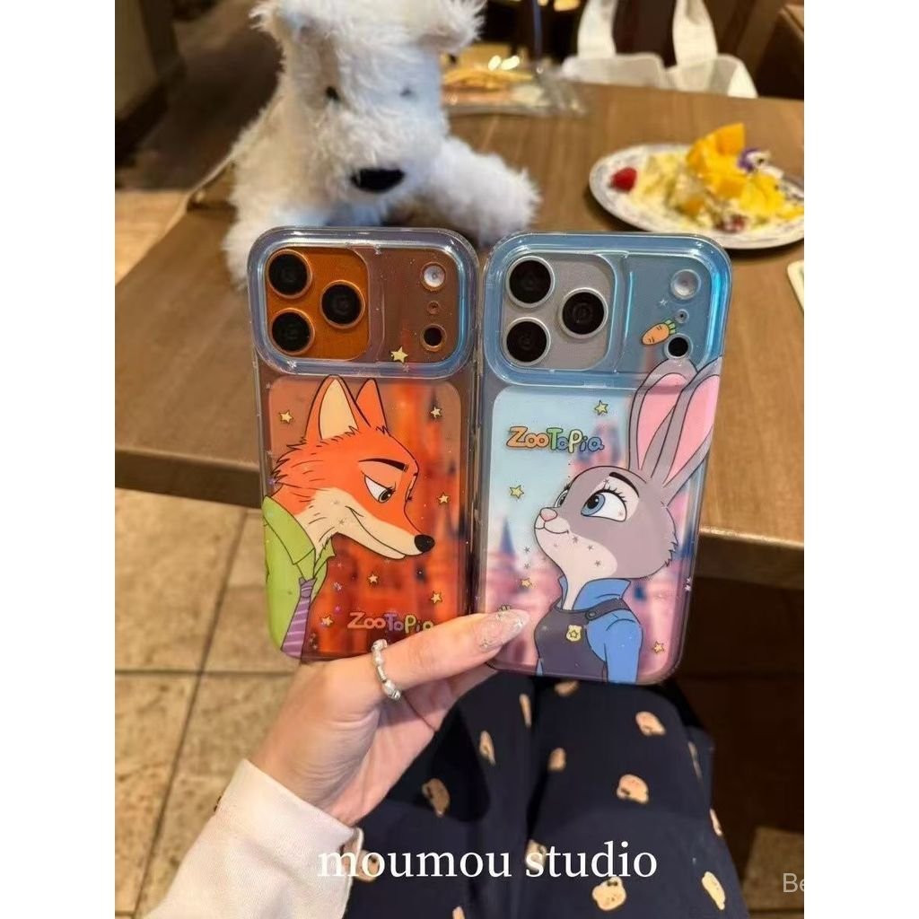 เคสโทรศัพท์ เหมาะสําหรับ iPhone น่ารัก Affectionate View Judy Nick Fox เหมาะสําหรับ iPhone17ProMax/1