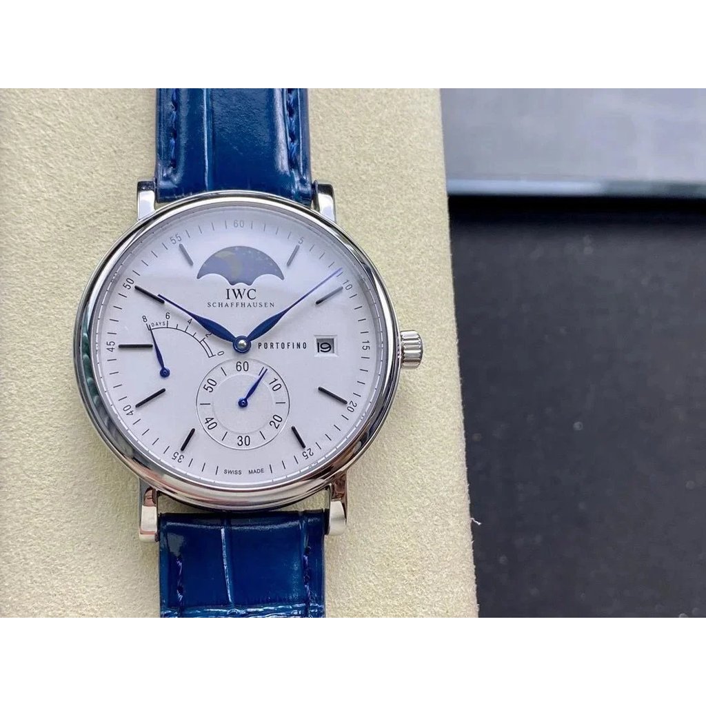 ดาวพราวที่สุดภายใต้ IWC ลักษณะ IWC, พลังงานจลน์ที่ยาวนานที่สุด Moon Phase Expert ในสามก๊ก ซีรีส์ Bot