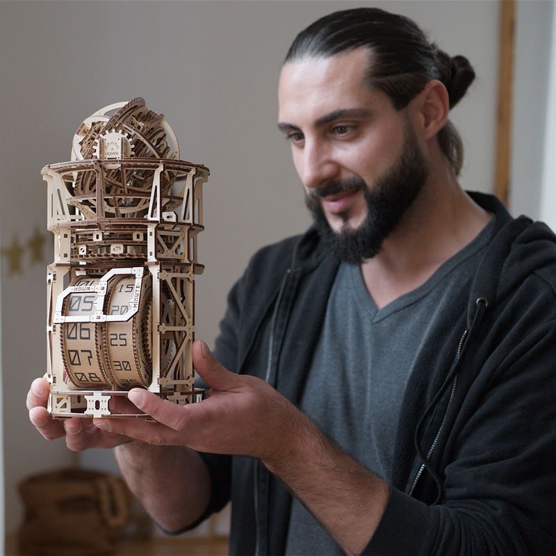 UGEARS UGEARS รถไฟ Flying Wall นาฬิกา Spider ลูกตุ้มนาฬิกาไม้ประกอบรุ่น Mechanical Creative ของขวัญ 