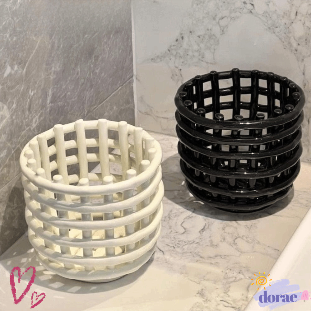 ที่นั่น ที่ใส่ปากกาและแปรง, การออกแบบทอที่เก็บของในห้องน้ําที่ใส่แปรงสีฟัน, ความทนทานกับกล่องเก็บของรูระบายน้ํา
