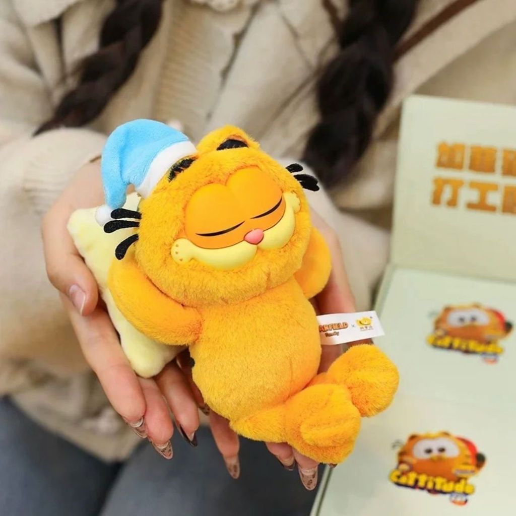 E Ready Stock ทั้งร้านค้าจัดส่งฟรีน่ารัก Garfield Working Week Series สินค้าอินเทรนด์เล่นตุ๊กตาตุ๊กต
