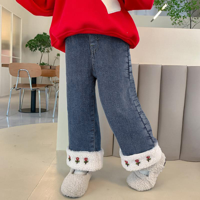 กางเกงยีนส์เด็กผู้หญิงแบบ Plush Fluffed Lamb ปักลายขนแกะและดอกไม้ อุ่นเหมาะสำหรับฤดูหนาว