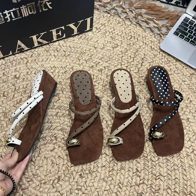 แฟชั่นผู้หญิงรองเท้าแตะหนาSoledยางSlip-On รูปที่ 8