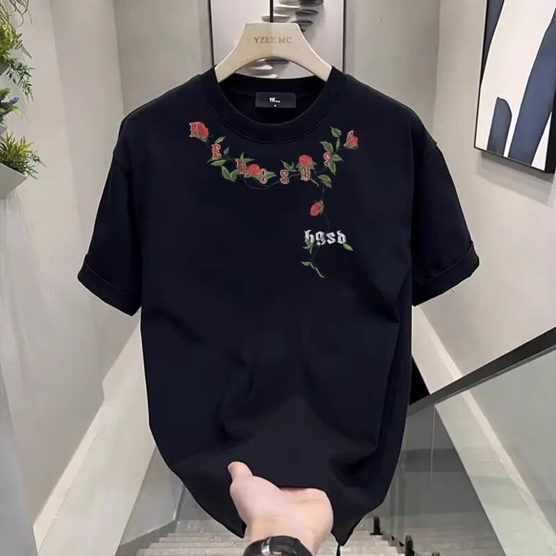 2026 ด้านหน้าไหล่แขนสั้นเสื้อยืดผู้หญิงฤดูร้อน Niche Design Creative การพิมพ์ Casual รอบคอ Slimmer ด