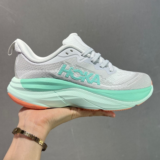 Hoka Skyflow รองเท้าวิ่งสำหรับทั้งผู้ชายและผู้หญิง