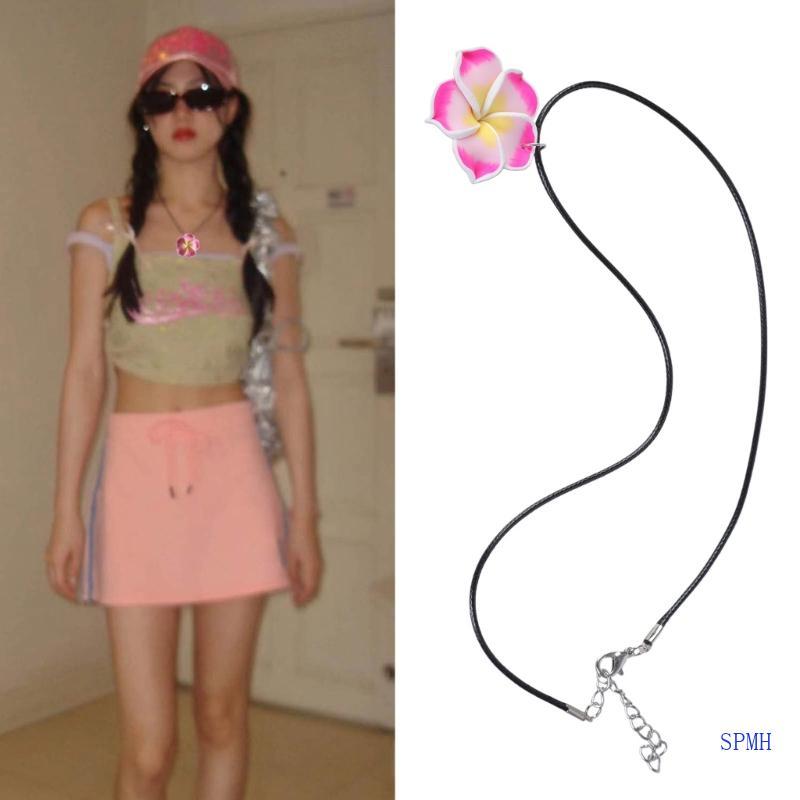 สร้อยคอ PU ปรับขนาดได้ ตกแต่งด้วยจี้ดอกไม้แบบ 3D และ charm