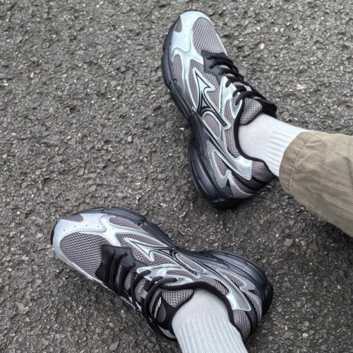 🚚[ของใหม่ แท้100%📍]Mizuno Speed 2K BLACK SILVER ทนทาน ระบายอากาศดี Unisex รองเท้าผ้าใบ รองเท้าวิ่ง ❗️พรี /Size36-45 - รูปที่ 6