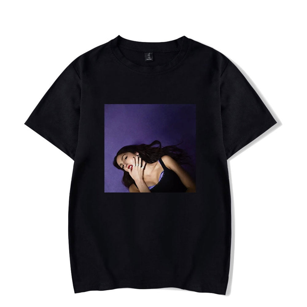 เสื้อยืด GUTS ของ Olivia Rodrigo จากอัลบั้มล่าสุด