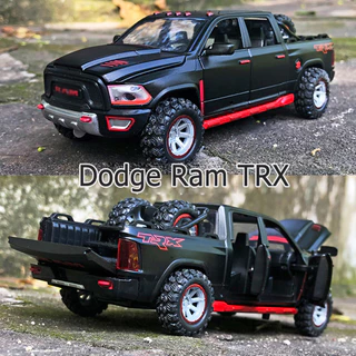 รถบรรทุกของเล่น 1/32 Dodge Ram TRX รถโมเดลโลหะผสม โมเดลรถ มีไฟมีเสียง ประตูเปิดได้