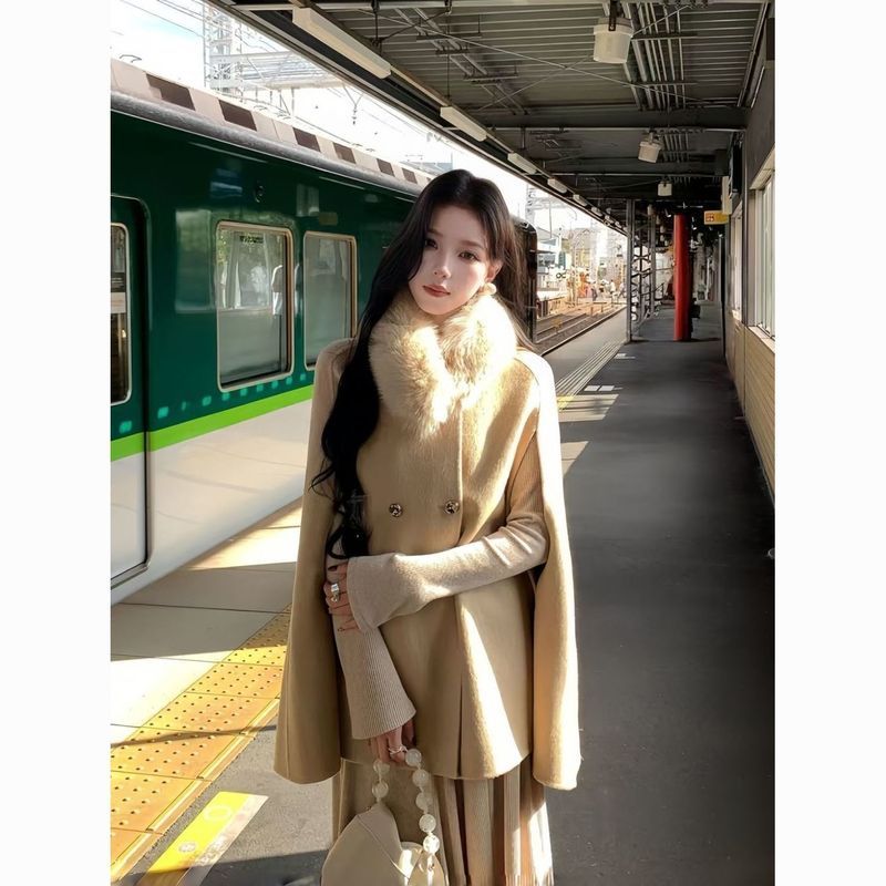 [Luyang] เสื้อคลุมขนสัตว์สำหรับผู้หญิง ออกแบบหรูหรา เหมาะกับฤดูใบไม้ร่วงและฤดูหนาว ทรงสั้น คอปก