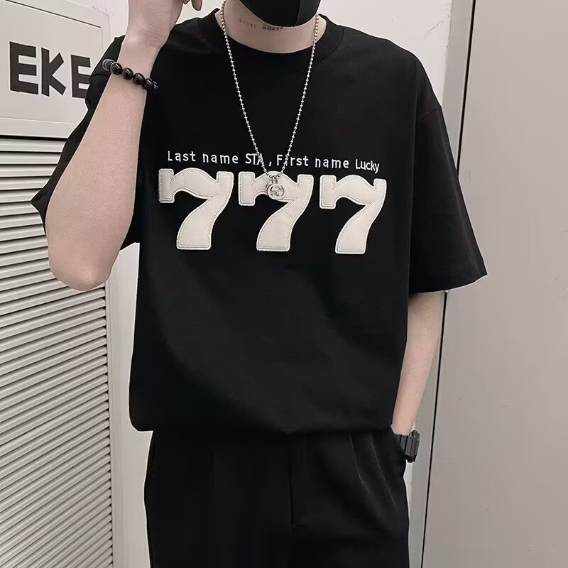 2026 เสื้อยืดแขนสั้นผู้ชาย Street Wear ฤดูร้อนหลวมครึ่งแขน 2025 สไตล์ใหม่ Influencer Trend ins พิมพ์