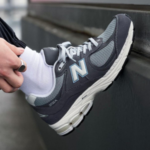 New Balance NB 2002R Low Cut Casual Training Running Shoes สีเทา (ของแท้ 100%)