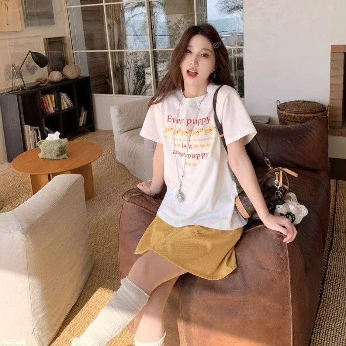 ปลาค็อด187 สไตล์พิมพ์รุ่น [200ก] ผ้าฝ้าย 100% หวีแขนสั้นเสื้อยืดผู้หญิงฤดูร้อนหลวมรอบคอด้านบน จุดต่ํ