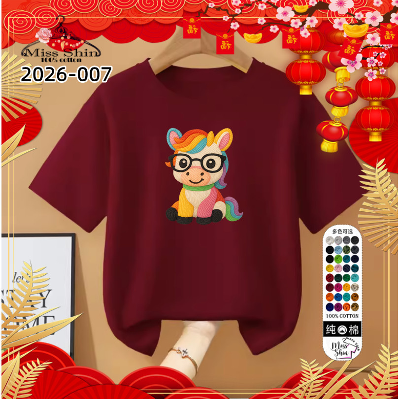 พร้อมส่ง เสื้อยืดปีม้า CNY 2026 Horse Year เสื้อยืดปีใหม่ เสื้อยืดสีแดง ผลิตจากผ้าคอตตอนคุณภาพดี สวม
