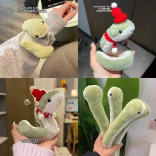 ปีงูของเล่นตุ๊กตาห่อรอบแขนงูขนาดเล็กตุ๊กตาตุ๊กตาน่ารัก น่ารัก จี้