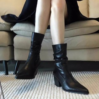 แฟชั่นรองเท้าบูทผู้หญิง แบบชี้นิ้ว แขนยางสั้น ส้นสูง (3-5 cm…