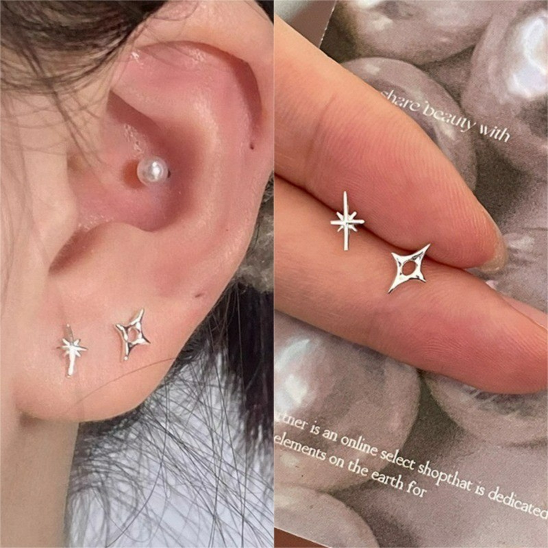 ต่างหูกระดุมและสร้อยคอมินาฬายดาวสำหรับผู้หญิง