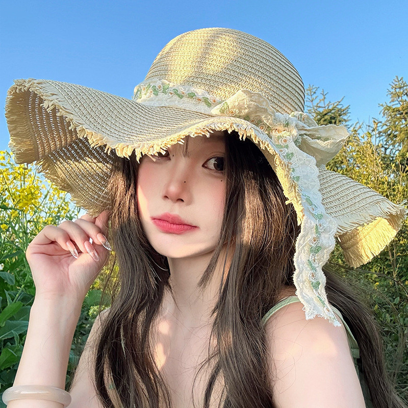 ลูกไม้โบว์ Wavy หมวกฟางผู้หญิงภาษาฝรั่งเศสคํา Big Brim Sun หมวก Seaside Beach หมวก M26.06.01 U2HW