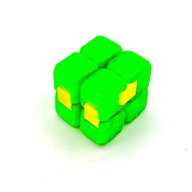 Alpha 3D Malls TPU Infinity Cube ของเล่นคลายเครียด หมุนได้ไม่สิ้นสุด วัสดุ TPU+ ข้อต่อ PLA คุณภาพสูง พกพาสะดวก พร้อมส่ง
