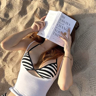 ชุดว่ายน้ำสตรีตวันสุดสัปดาห์ ชุดบิกินี่ bikini sexy 3 ชิ้น ลายทาง มีฟองน้ำ ใหม่2026#1123