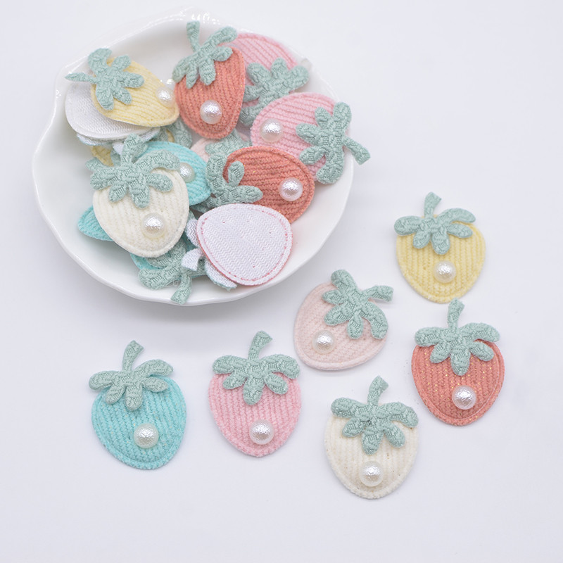 20 ชิ้น 2.2*3 ซม./0.87 * 1.18 นิ้วสตรอเบอร์รี่ Applique สําหรับ DIY เสื้อผ้ากระโปรงหมวกกางเกงขายาวเย็บแพทช์ Headdress คลิปผม Bow Decor