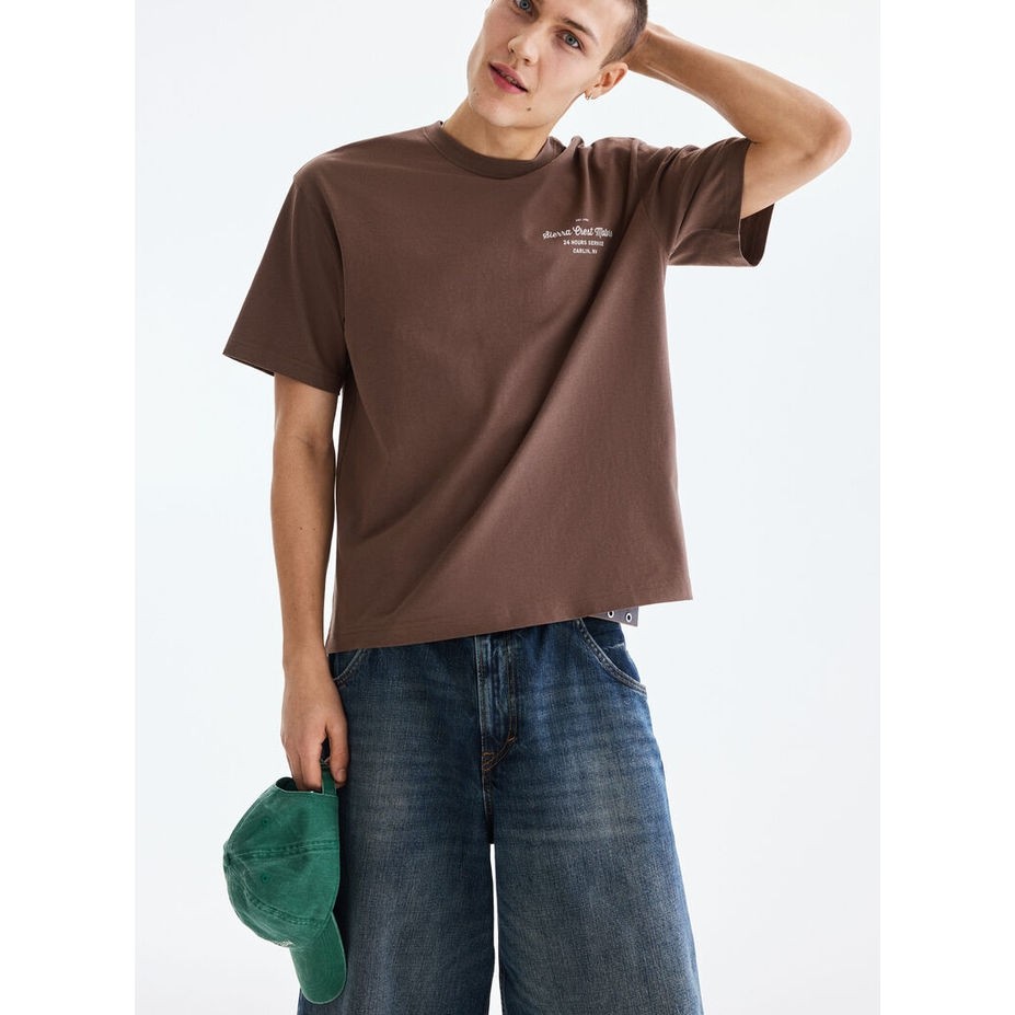 H&M(เอชแอนด์เอ็ม) เสื้อยืดพิมพ์ลายแบบหลวม ผู้ชาย 0967955_26