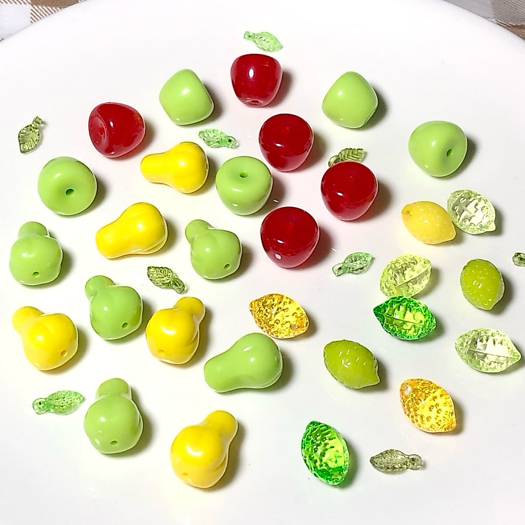 🍎ลูกปัดผลไม้แอปเปิ้ล 🍋เลม่อน ลูกแพร🍐 ซองละ10ชิ้น พร้อมส่งจากไทย