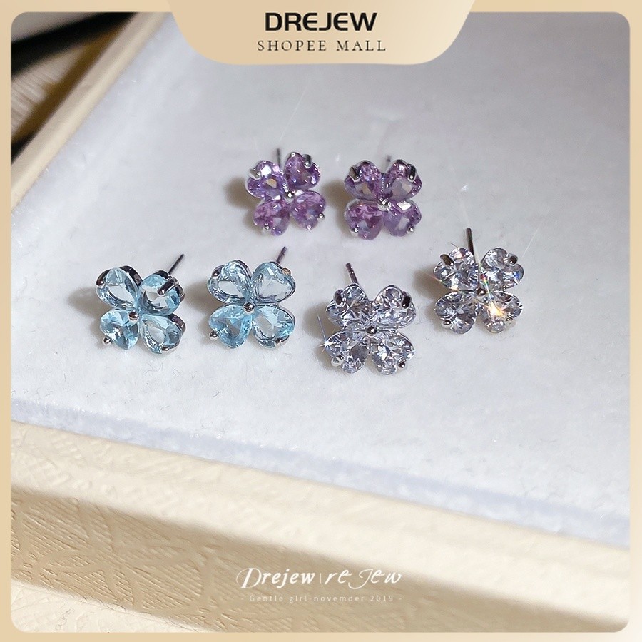 Dreejew ต่างหูแฟชั่นและอเนกประสงค์สามสีต่างหูดอกไม้สี่ใบเรียบง่ายและระดับไฮเอนด์ทุกวันอุปกรณ์เสริมสื่อสารสําหรับผู้หญิง
