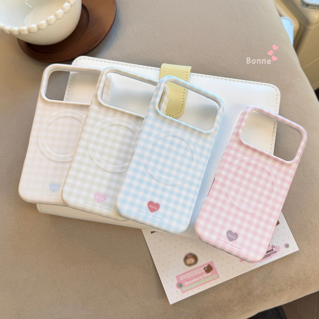 Magnetic Attachment TypeCheckered Limited Edition iPhone Case เหมาะสําหรับ iPhone 17 Pro Max พร้อมหน้าจอขนาด 16, 15, 14, 13, 12, และ 11 - ฝาครอบป้องกันการตกกระแทก UV