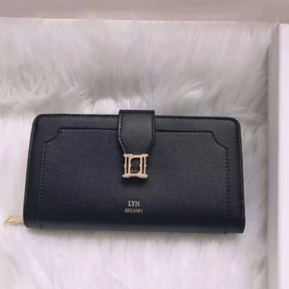 รุ่นใหม่ คอลขายดี ชุดของขวัญสำหรับสาวๆ กระเป๋าสตางค์ LY N 5 สี เเบบถือ ใบยาวทรงสวย อุปกรณ์ กล่อง ถุงผ้า ป้ายราคา