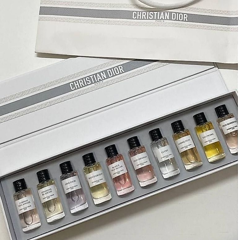 set gift dior 🔥 โปรโมชันเซลล์น้ำหอม เฉพาะวันนี้เท่านั้น! 🔥      💎 กลิ่นหรู ราคาพิเศษ ลดแรงแบบไม่รอใคร      🌸 น้ำหอมแท้ 1