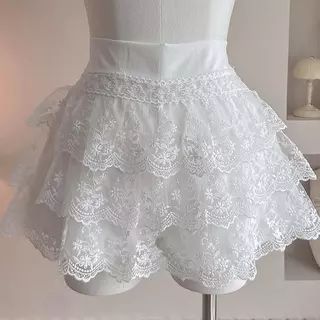 Camellia pastel เสื้อแขนตุ๊กตา กางเกงลูกไม้ น่ารัก