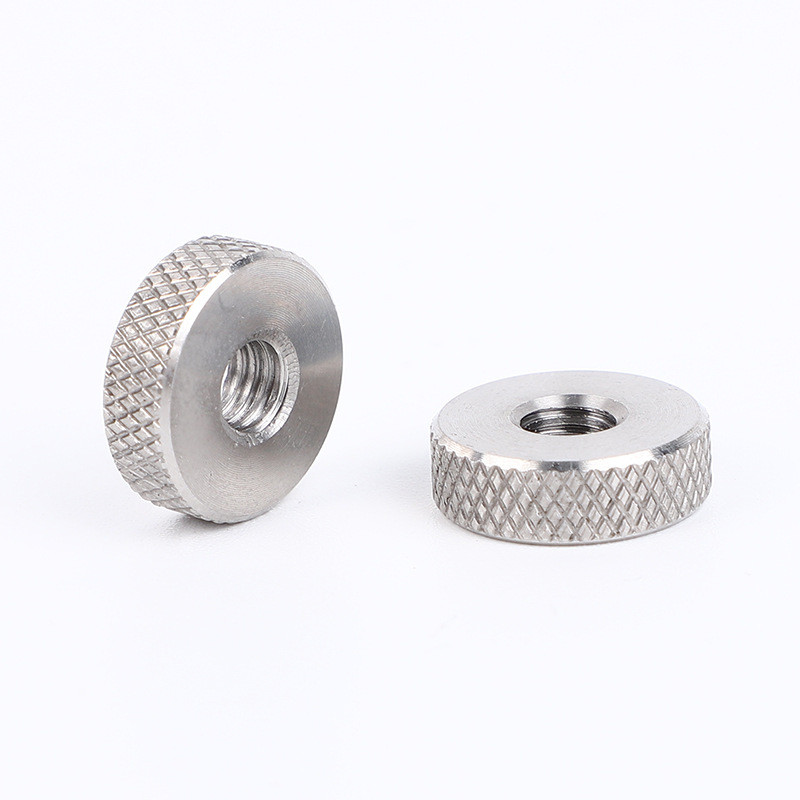 304 สแตนเลสสตีลสกรู Knurled Nut Step Screw M7M8M10 ด้ายภายในหัวแบนมือสกรู Knurled Nut yyyy6.9