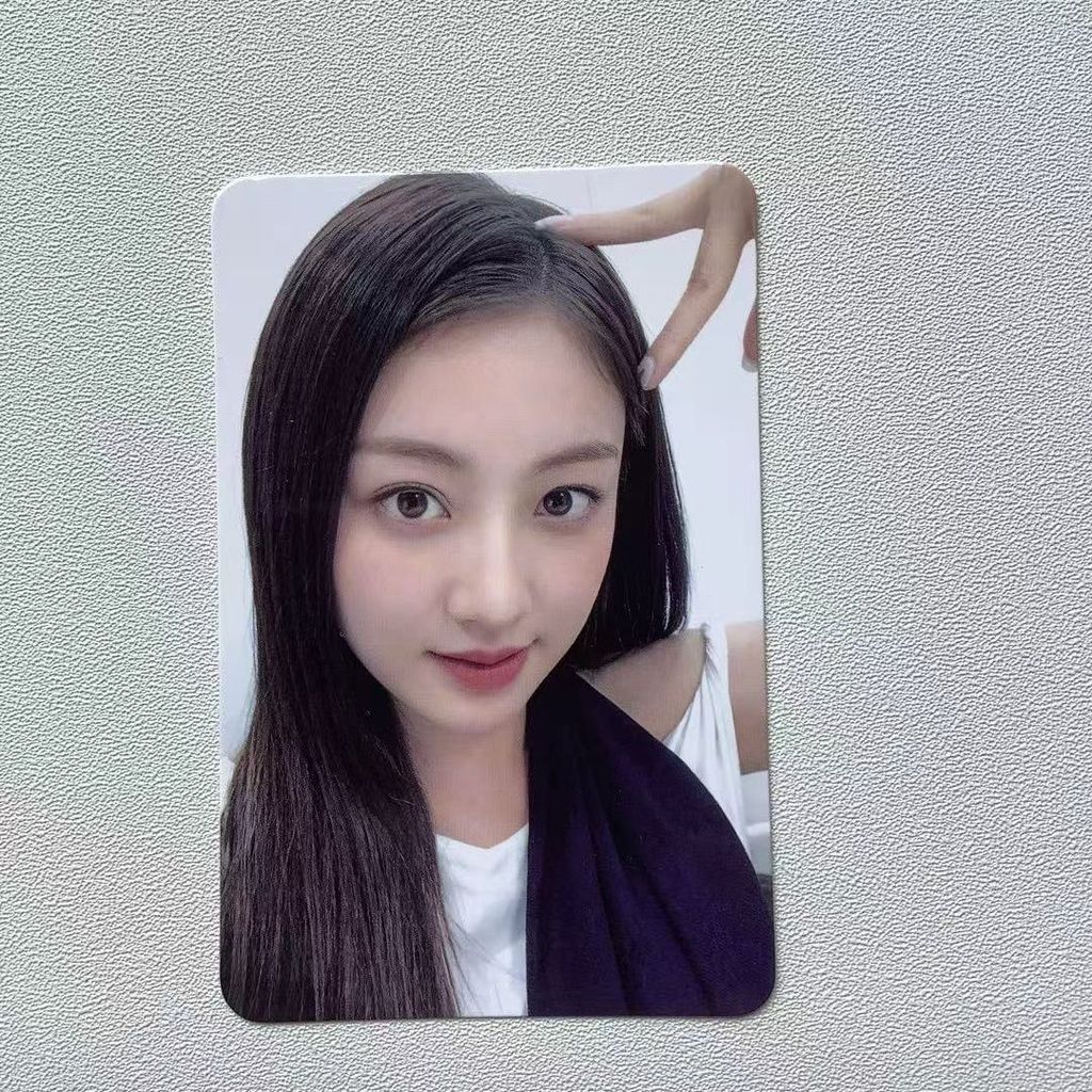 ใหม่ double Photocard yzy Shanghai Offline Photocard ของแท้ nayeon momo