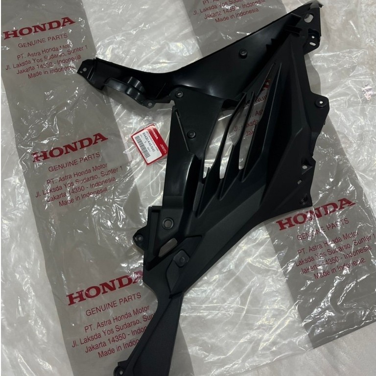 แฟริ่งตัวกลางด้านใน ซ้าย ขวา CBR150R ปี 2019-2020 อะไหล่แท้ 64431-K45-N40 / 64330-K45-N40