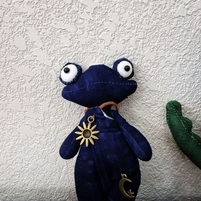 ตุ๊กตาผ้าทํามือ Frog uuu6.7