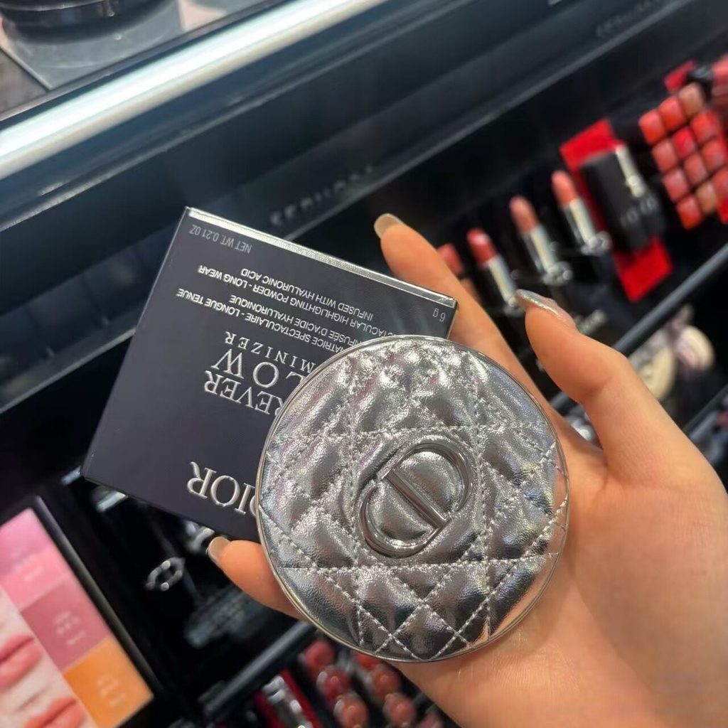 มีของพร้อม 🎀 2025 ฤดูใบไม้ผลิใหม่! Dior Leather Highlight Powder Diamond Shine # 01 # 02 # 03 # 06 6