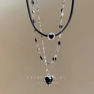 Lunar Blossom🍃🍃y2k สร้อยคอ สีดำ สามชั้น รัก necklace รุ่นใหม่ คุณภาพสูง ทันสมัยและเท่ ส่งไวจากไทย