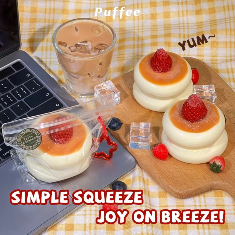 Squishy ของเล่นคลายเครียดจําลองเค้กสตรอเบอร์รี่ Soufflé ของเล่นขนมน่ารัก Rebound ช้า