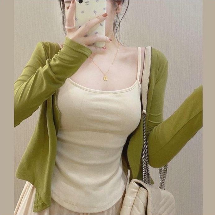 เสื้อสายเดี่ยว TZH66019 สีพื้น ทรงสวย มีบราในตัว ใส่สบาย สไตล์เซ็กซี่