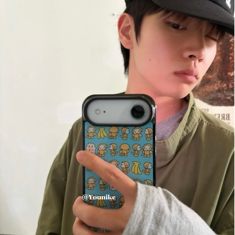 สไตล์เกาหลี ins Bloggerสไตล์เดียวกันน่ารักกล้วยลิงน้อยเหมาะสําหรับIphone17pro/17promaxป้องกันกรณีApple 16เคสโทรศัพท์16Promaxป้องกันกรณี15กันกระแทก13/14กรณี11/12/12promax/17air/15plus