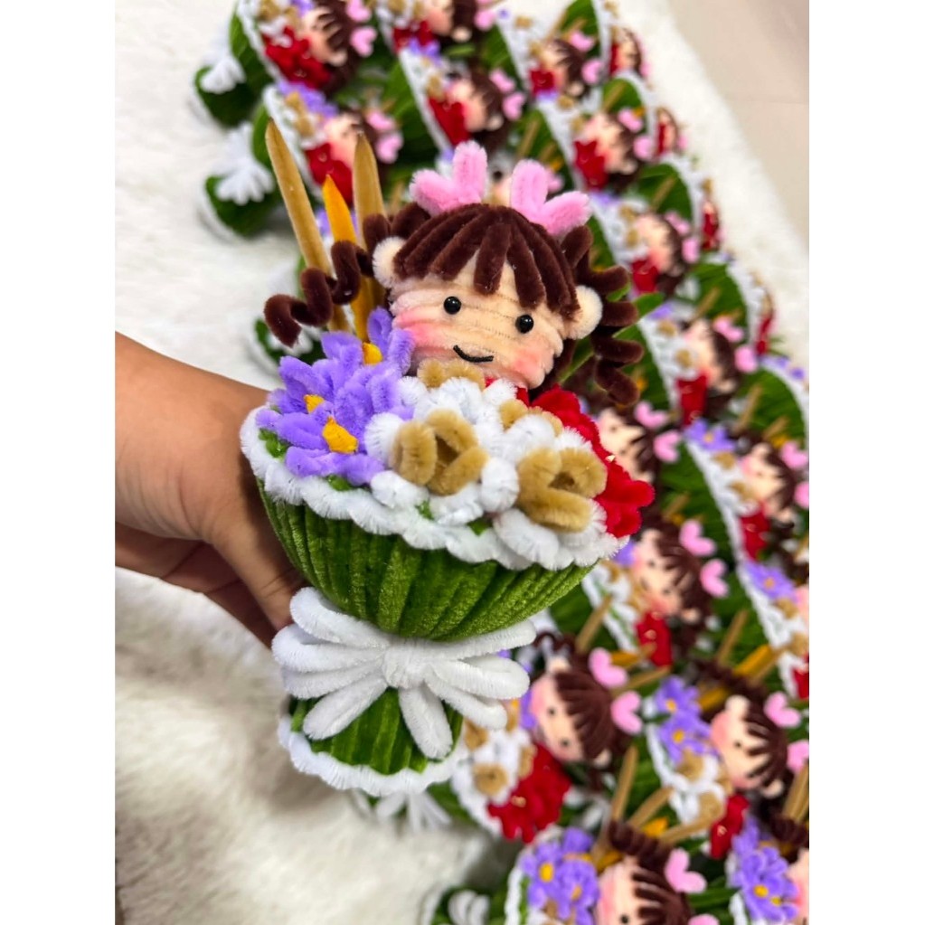 (รอบส่ง 14/6) กรวยไหว้ครูแบบตั้งได้ พร้อมใส่หัวตุ๊กตา กรวยไหว้ครู ไหว้ครู