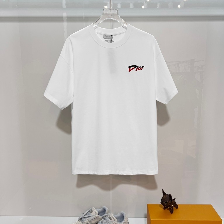 Dior ผู้ชายผู้หญิงสไตล์ใหม่สไตล์คลาสสิกมาใหม่ฤดูร้อนรอบคอด้านในจับคู่ด้านหน้าไหล่สไตล์ตะวันตก All-Ma