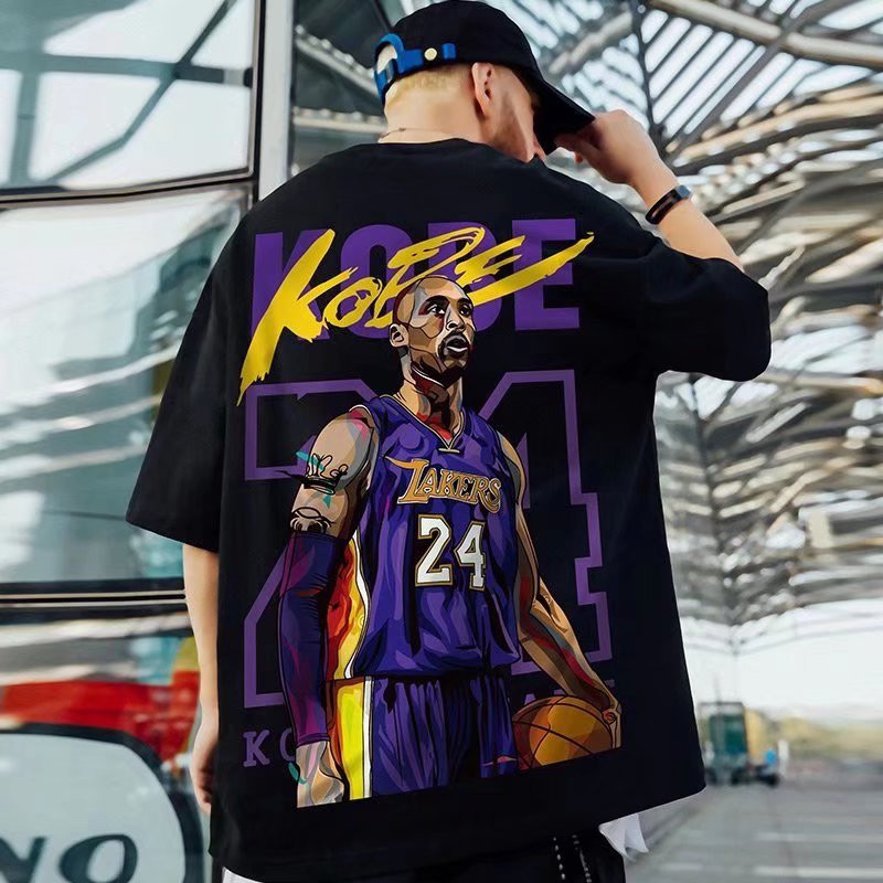 Kobe Bryant 24 Tribute ขนาดใหญ่ Streetwear Tee สําหรับผู้ชาย - Urban Hip-Hop สไตล์ฤดูร้อนสบายๆเสื้อย