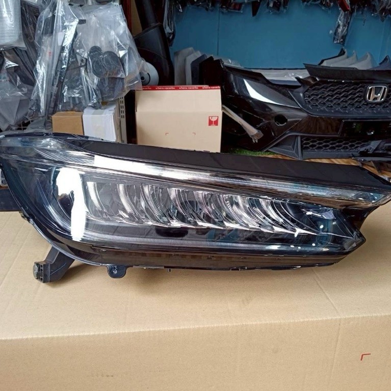 ไฟหน้าRs City 1.0Turbo ปี2020-2024 พร้อมคิ้วไฟ ข้างขวา