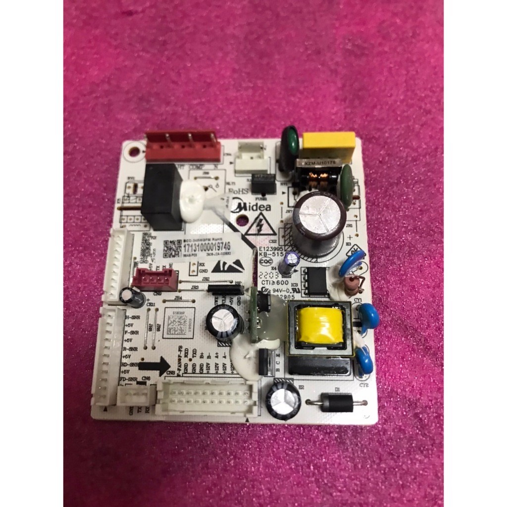 บอร์ดตู้เย็น แผงวงจรตู้เย็น TOSHIBA โตชิบา รุ่น BCD-24SWGPM Part No.17131000019746 อะไหล่ตู้เย็น