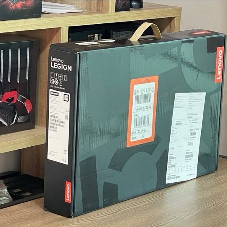 LENOVO LEGION PRO 7 16IAX10H 83F5001VTA Ultra 9 275HX SSD1TB RAM32GB RTX 5070Ti (12GB GDDR7)จอ2K OLE